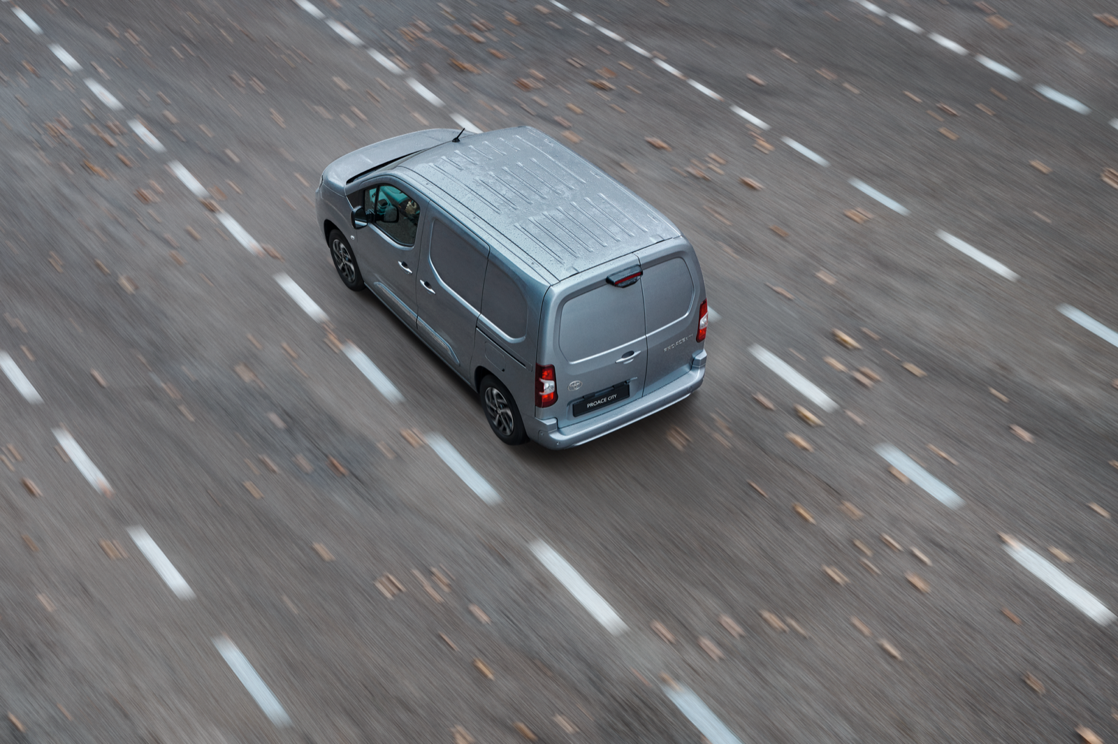 Toyota Proace City sur l'autoroute - en vente au Garage du Saugy Toyota Proace City sur l'autoroute - en vente au Garage du Saugy